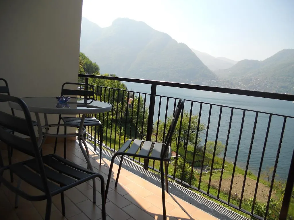 The Silence Holiday Apartment Lezzeno Italia