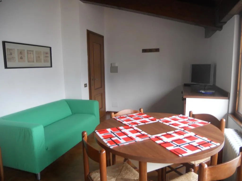 The Silence Holiday Apartment Lezzeno
