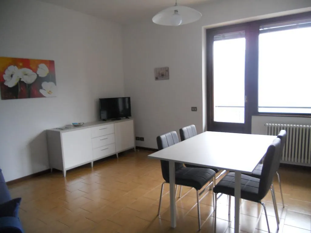 The Silence Holiday Apartment Lezzeno