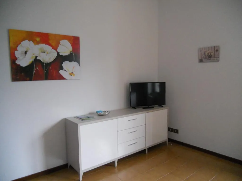 The Silence Holiday Apartment Lezzeno Italië
